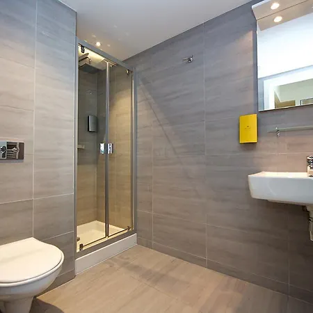 Otel Staycity 3*